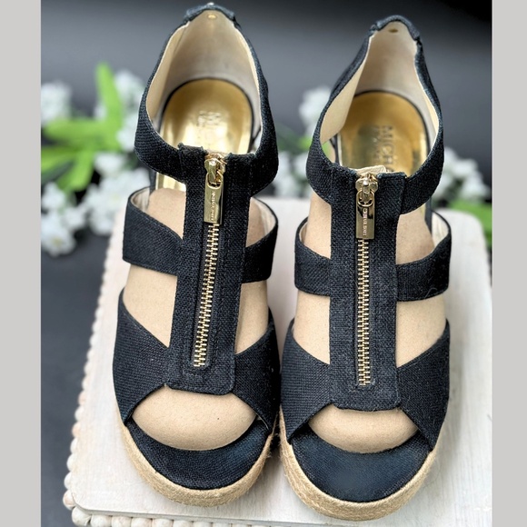 Michael Kors Damita Canvas Espadrille Wedge - Size 8.5 - Like-New - Picture 1 of 9